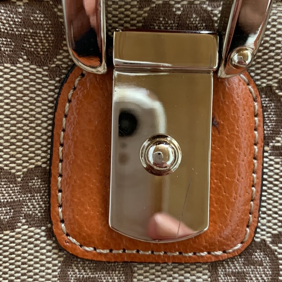 Authentic GUCCI Vintage Handbag Amazing Condition PRICE DROP! - Picture 14 of 14